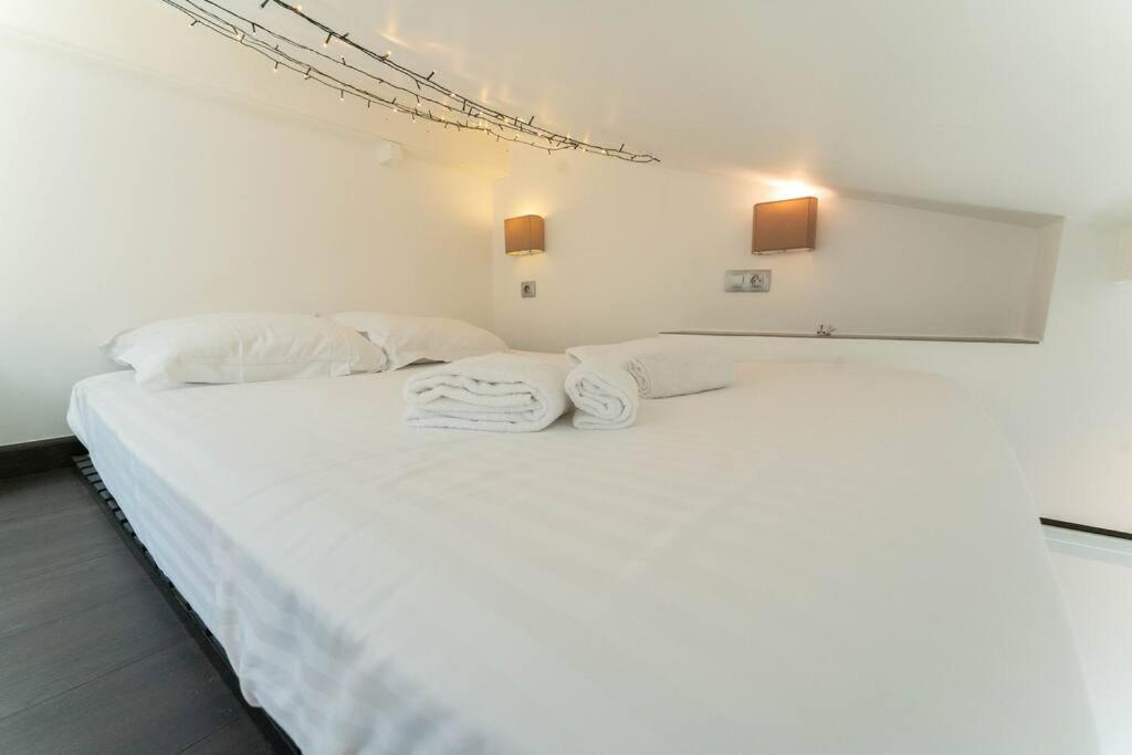 Appartamento Sk Joli Studio, Le Port, Clim, Tramway, Wifi 17 Bonaparte *